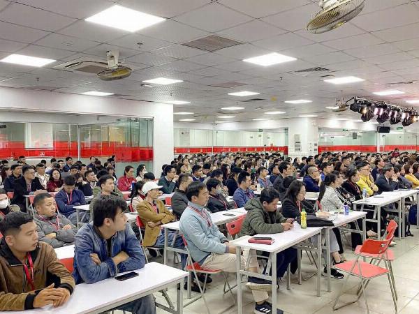 Tuyển 30 NVKD / CTV kinh doanh BĐS nhà phố đi làm ngay 