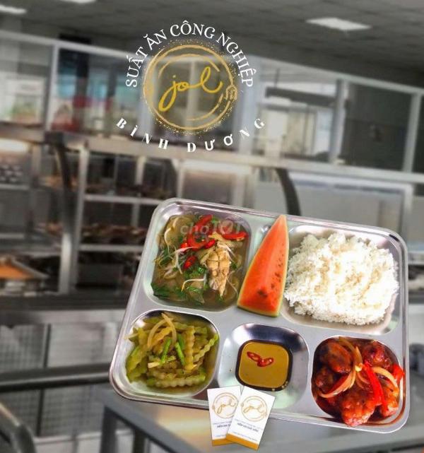 Bếp ăn công nghiệp ở Tân Uyên BD cần 3 phụ bếp BAO ĂN Ở LẠI