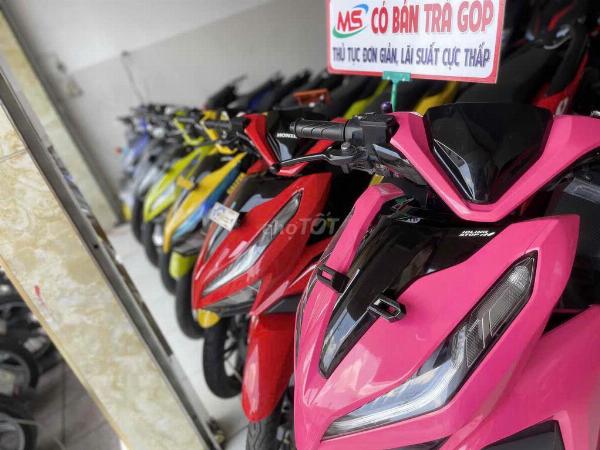 Cửa hàng xe máy tuyển NV bán hàng làm tại Thuận An Bình Dương 