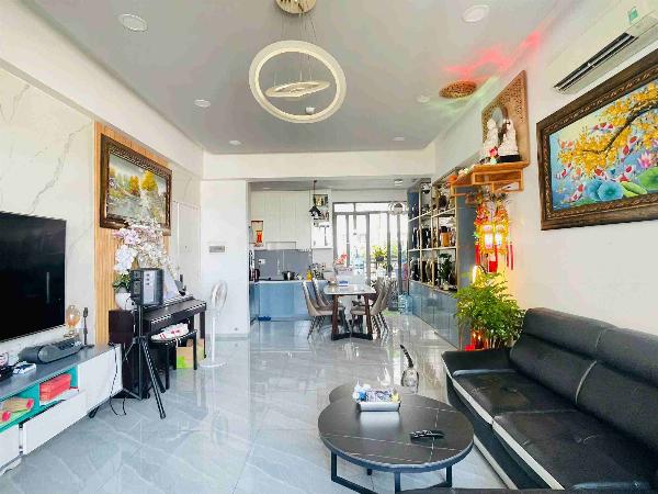 Bán căn hộ 3PN 98m2 tại Lý Thường Kiệt Q11, Tầng 8 Full nội thất 