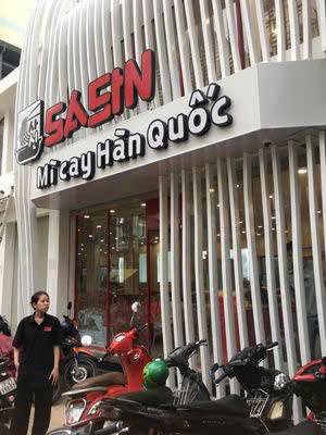 Cần 5 nam giữ xe hệ thống nhà hàng mì cay SASIN ca 6 tiếng 