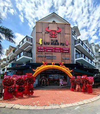 Nhà Hàng LIU XIAO FU Q7 Tuyển phục vụ & thu ngân 