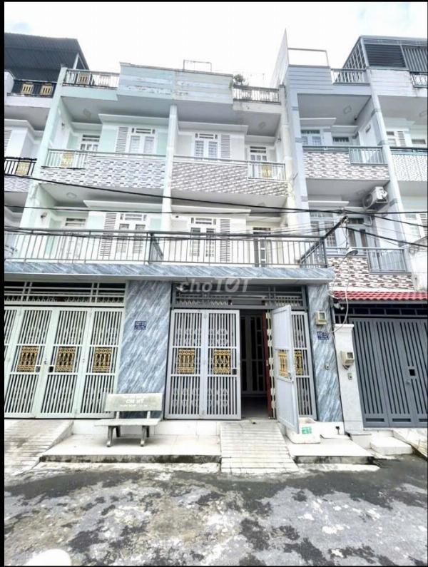 Bán nhà 1 trệt 2 lầu 1 ST hẻm xe hơi Lê Văn Lương, Xã Nhơn Đức Nhà Bè