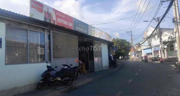 Cty Huỳnh Gia Tuyển tài xế giao hàng cho tạp hoá, trường học 