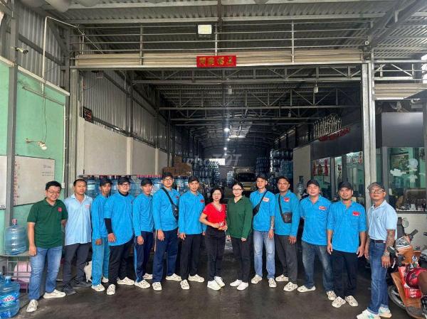 Tuyển NV Nam giao nước bình 20L có kinh nghiệm làm ở Q8 - B Chánh