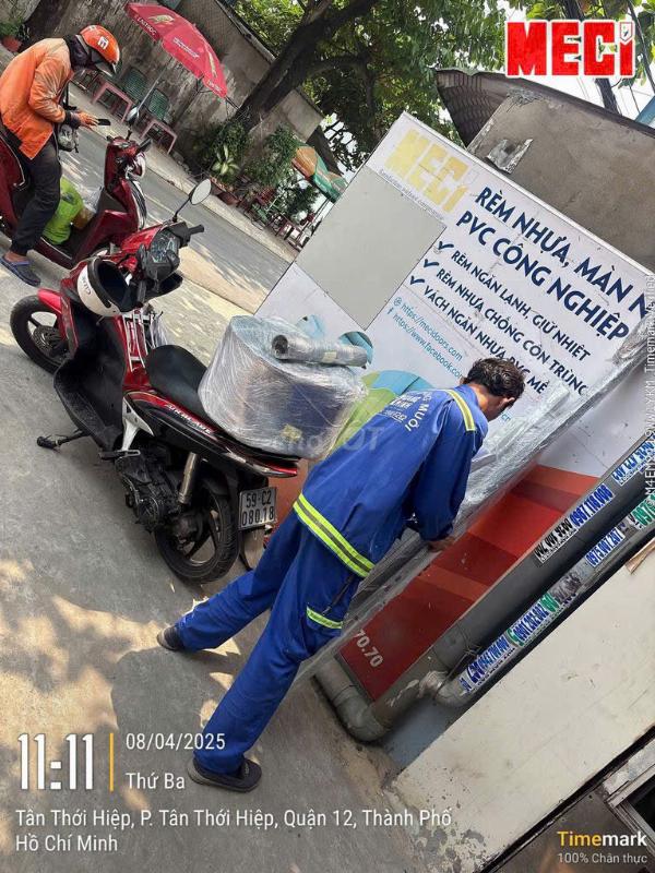 Tuyển thợ cơ khí Lắp đặt cửa lưới chống muỗi, cửa cuốn công nghiệp