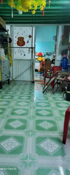 Bán nhà cấp 4 suốt có 1 gác gỗ ngay trung tâm Đầm Sen Q11