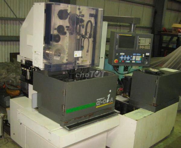 CTY KỸ THUẬT ĐÌNH PHÚC tuyển kỹ thuật máy EDM & thợ bảo trì máy