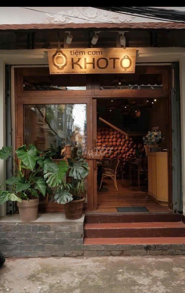 TIỆM CƠM KHO TỘ tuyển phục vụ làm tại Tân Bình & Q3 cũ 