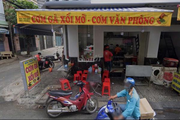 Bữa Trưa Việt - Cơm Gà Phủ Xốt tuyển Nam phụ bếp ở Tân Bình
