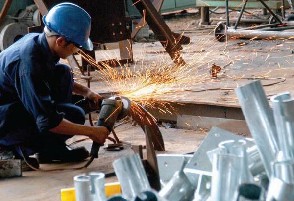 Tuyển thợ cơ khí - hàn két sắt làm Q12 