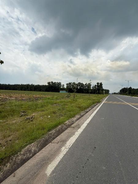 Bán đất mặt tiền Nguyễn Hữu Cảnh Nhơn Trạch Đồng Nai khu hành chính