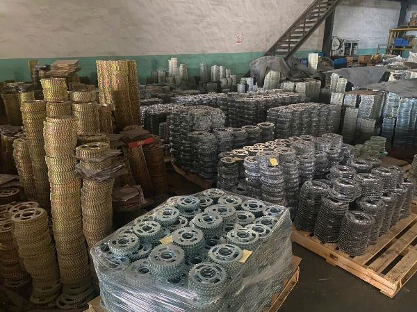 Tuyển NV kho - LĐPT đóng gói hàng phụ tùng xe máy ở Bình Chánh 