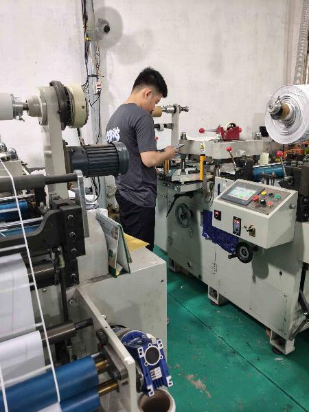 Tuyển NAM LĐPT sản xuất giấy thành phẩm làm tại Thủ Đức 