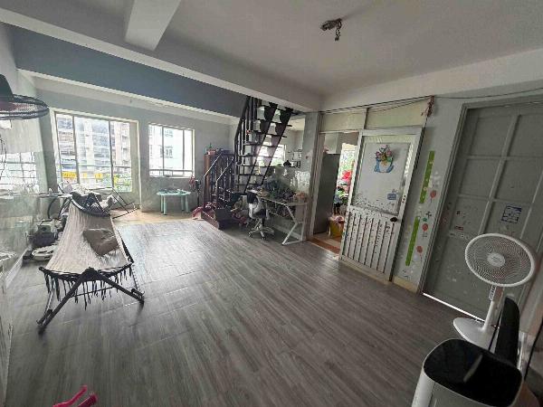 Bán căn góc căn hộ 120m2 tầng cao 3PN 2WC Quận 8