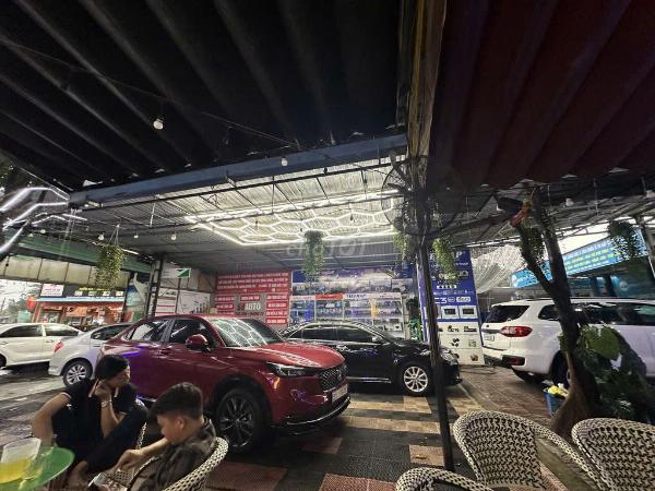 Tuyển Nhân viên rửa xe, thợ máy gầm, học viên phụ việc 