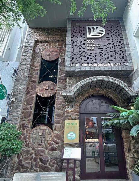 Tuyển nữ kỹ thuật viên massage có chỗ ở lại làm tại Q1 