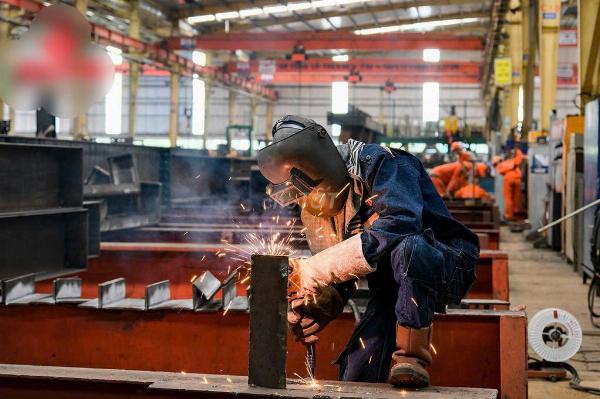 Tuyển thợ hàn & thợ tiện có kinh nghiệm làm tại Bình Tân 