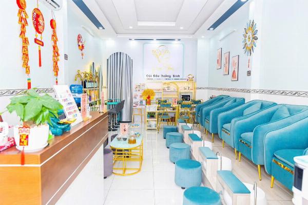 Hoa Tâm Spa tuyển KTV gội - body - nail làm tại Tân Phú 