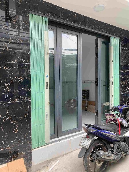 Bán nhà 1 trệt 1 gác suốt cách Nguyễn Văn Linh chỉ 100m nhà mới tinh